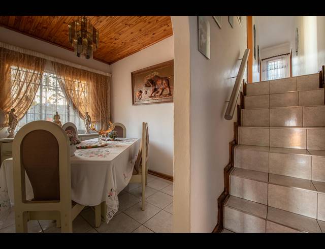 3 BEDROOM HOUSE FOR SALE IN WINCHESTER HILLS